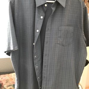 Gray shirt-sleeves shirt Size XL